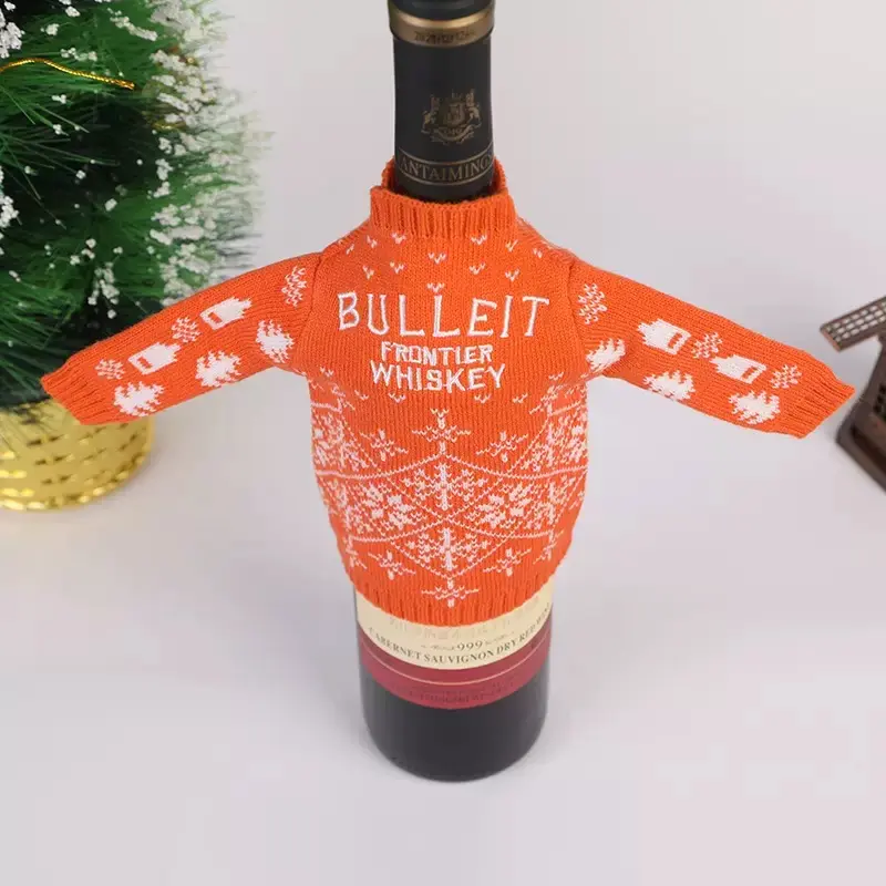 Back structure of a custom knitted bottle sweater